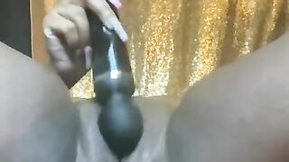 Thick ebony bbw squirts with butt plug