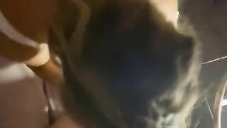 Elle me suce avant d’aller travailler ????POV