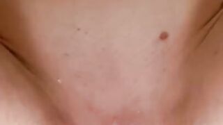 киска любит кончать раз за разом