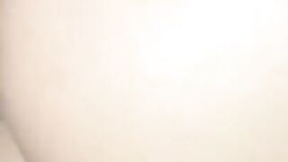 Tuga abre as pernas e da de 4