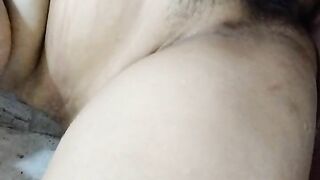 Riya thakur Indian girl ki Desi choot bathroom m sex ka diya pura maja