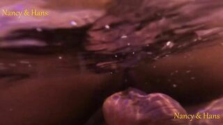 Sexo en el jacuzzi. Nancy y Hans jugando. Sexo oral. Cabalga. Gopro.