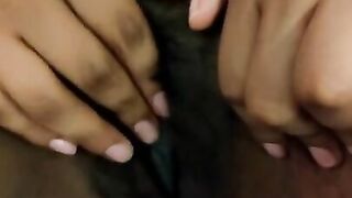 Morena latina se masturba rico