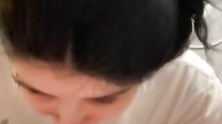 Nice deep throat by beautiful teen