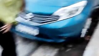 afternoon with pee at street