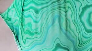 Pretty Kitty in Public Park! ????