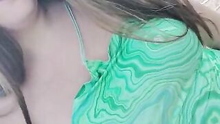 Pretty Kitty in Public Park! ????