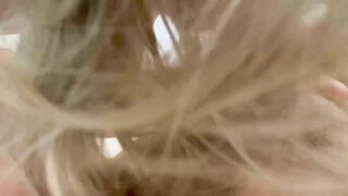 Girl on vacation gives passionated blowjob