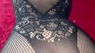 GRAN POLLA ME PENETRA EN CUATRO