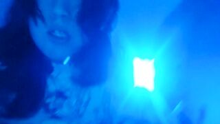 Mon copain de détruit la chatte