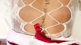 Enfermera cachonda le lleno su culo de leche