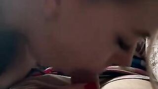 POV сводная сестра делает минет 2