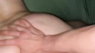 Deutsche Tükin mit grossem Arsch bekommt von Doggy nicht genung