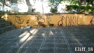 Mamada en público en un parque con mi novia (Casi la pillan con mi verga en la boca)