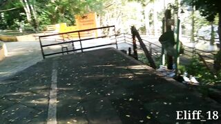 Mamada en público en un parque con mi novia (Casi la pillan con mi verga en la boca)