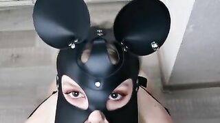 Зайка умоляет кончить на неё и на личико показывая Ahegao