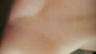 Fick und schlag mich noch härter!!! Sexy Nachbarin schreit beim Orgasmus