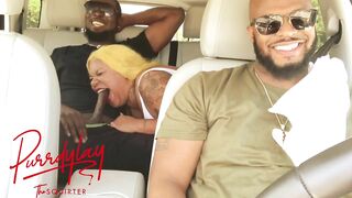 UBER DRIVER WIFES FUCKS RIDER