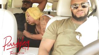 UBER DRIVER WIFES FUCKS RIDER