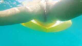 Another Short PEE...deep into the Sea ;)