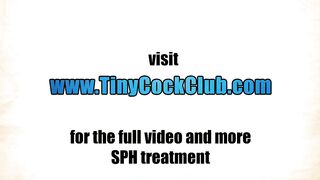 Smallcock cuckold facesitted by wifey