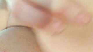 Solo fuck and squirt