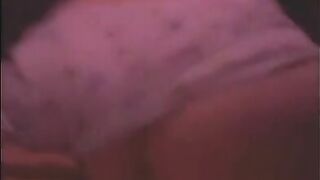 ado baiser en levrette