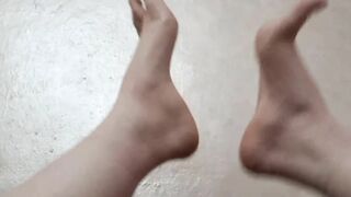 Take my hand, let's just dance, watch my feet, follow me