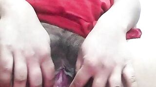 uncontrol girl masturbating