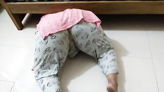 Indian hot bhabhi stuck under bed while huge ass fucked and cum wild