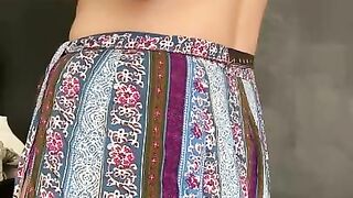 Sassy milf flashes her pussy while changing, great saggy tits mature