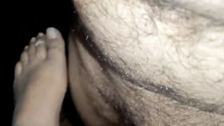 BHAN KI CHUT ME FATA CONDOM SARA PANI CHUT KE ANDAR HI NIKAL DIYA