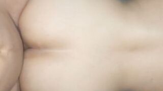 Mi amante me da una rica metida de verga por mi culito apretado. (Me hace moverme rico)????????