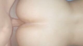 Mi amante me da una rica metida de verga por mi culito apretado. (Me hace moverme rico)????????