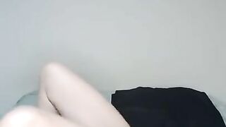 Me gusta que mi vecino me someta con su verga bien dura por mi culo