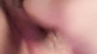 My pussy cumming and squirts for bbc