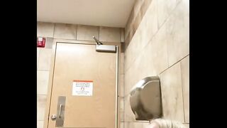 Big Dick Fucks In Walmart!