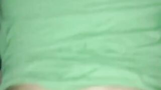 素人 個人撮影 寝起きのぽっちゃり妻にバックで中だしパート① ハメ撮り バック スマホ撮り 中だし japanese