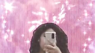 Chubby pinay mirror selfie pinakita ang puke