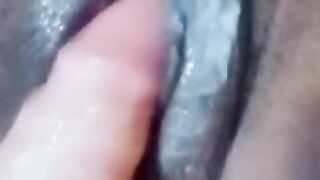 Hottie Dildoing creamy ????