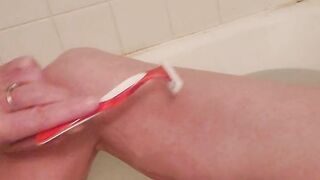 Milf fisting bath play