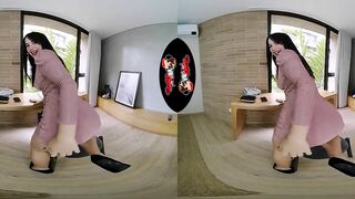VRLatina- Super Hot Big Booty Latina VR Experience