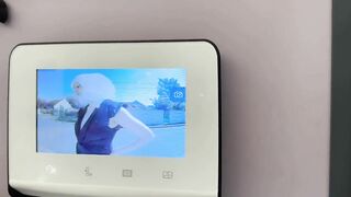 MA SALOPE DE COPINE ME PRETE A SON CHERI