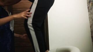 Seduces electrician while he is repairing