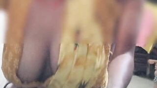 Bhabhi ki gaand maari uske baad unki gaand pe he maal nikaal diya.