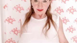 MariaOld tease you by huge bouncing boobs