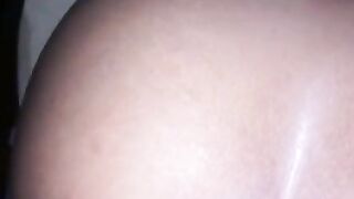 Amiga me invita a su cuarto y pasó esto