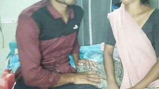 ko bahut garmi lag rahi thi to mere kamare me so aai or boli mujhe thanda kro na Hindi audio