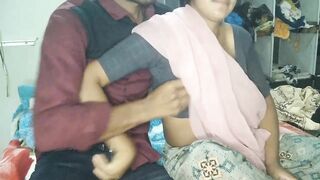 ko bahut garmi lag rahi thi to mere kamare me so aai or boli mujhe thanda kro na Hindi audio