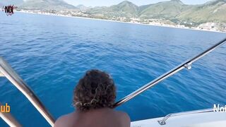 2 DEPRAVED on the boat ???? outdoor sex - doggy style 2 ???? - amateur italian couple ????????